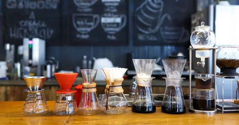 Clear glass coffee flasks for pour-over brewing